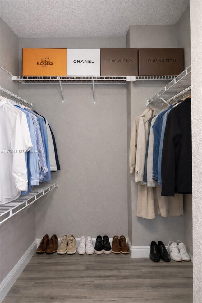 Building Photo - 2501 S Ocean Dr