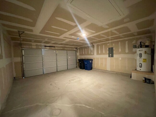 Building Photo - Beautiful 4x2 Rental Home in NBTX!
