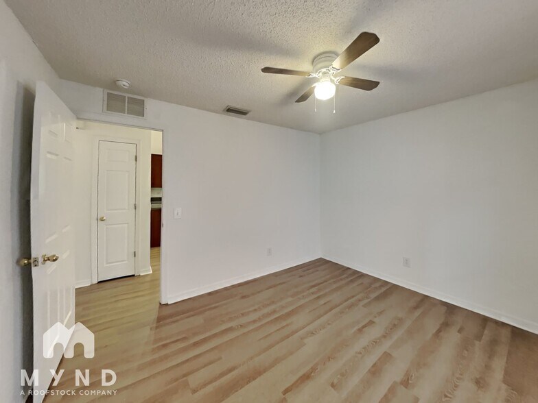 Building Photo - 2904 N Massachusetts Ave