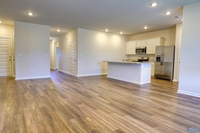 Building Photo - 3404 Feldspar Dr SW