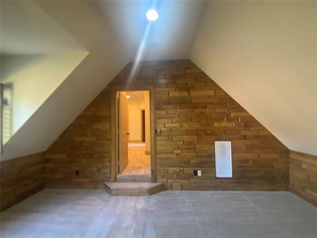 Building Photo - 14 Tennis Village Dr