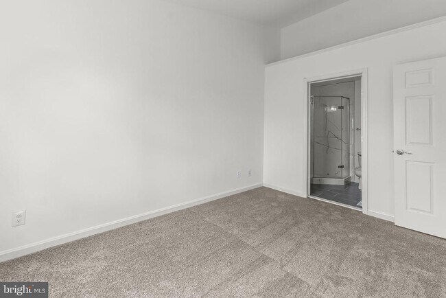 Building Photo - 45490 Whistling Terrace