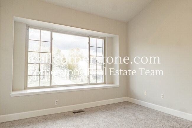 Building Photo - 9319 Hazy Morning Dr