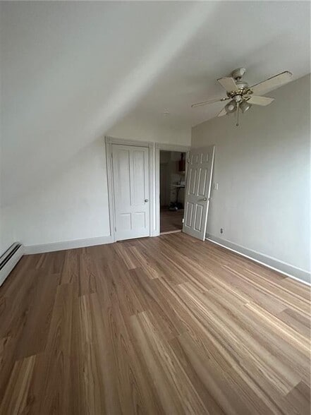 Building Photo - 22 Heaton St