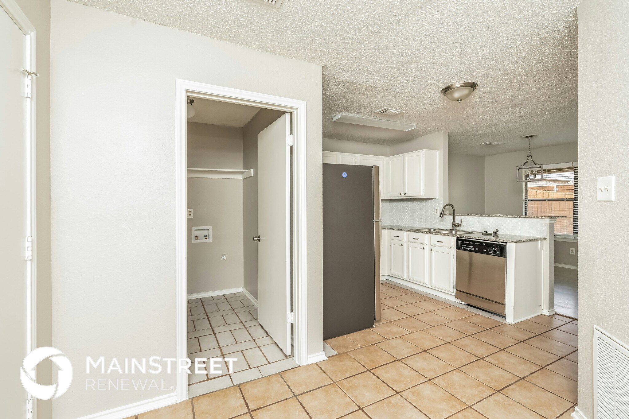 Building Photo - 930 Boxwood Dr