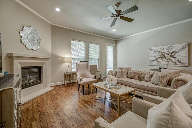 Building Photo - 7333 Valley View Ln