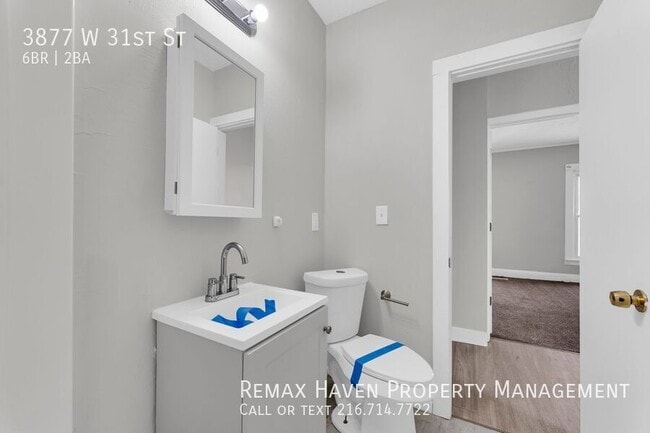 Building Photo - 3877 W 31st St