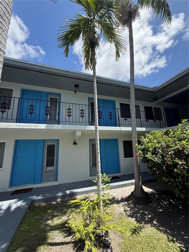 Building Photo - 7441 SW 59th Pl