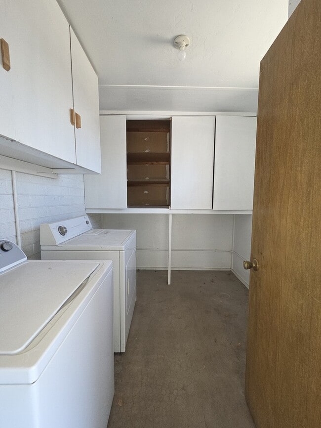 Building Photo - Great Tempe 3 bedroom 2 bath