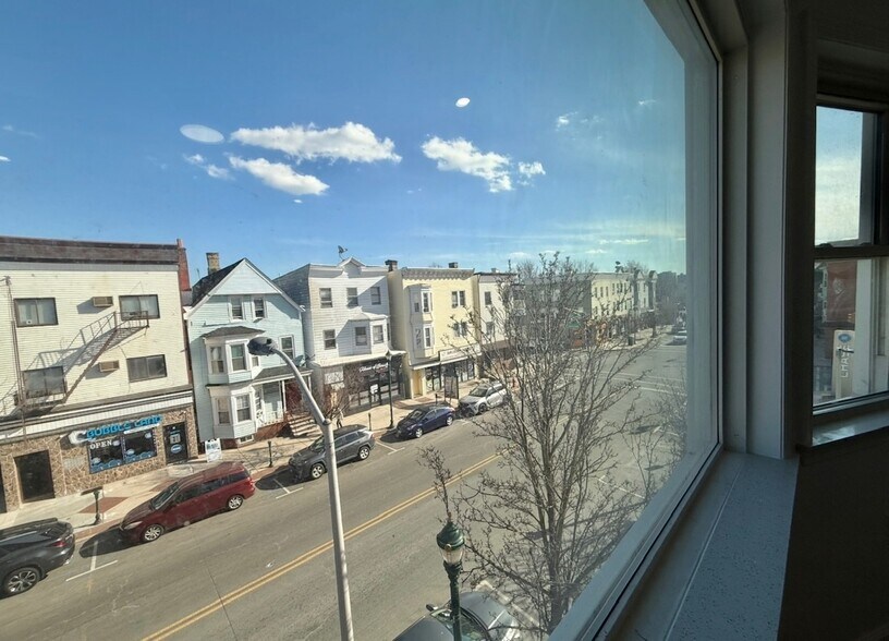 Building Photo - 17 Kearny Ave