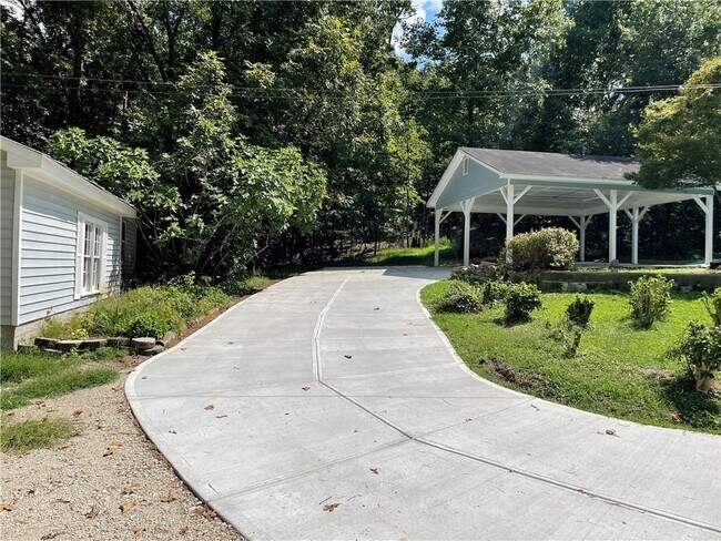 Building Photo - 1595 Bullard Rd