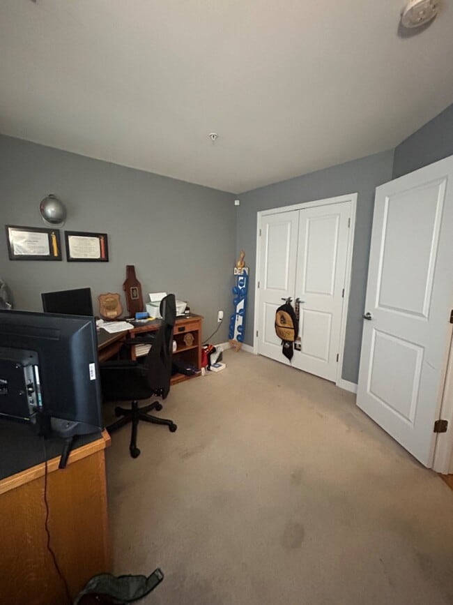 Building Photo - 2524 Sheridan Rd SE