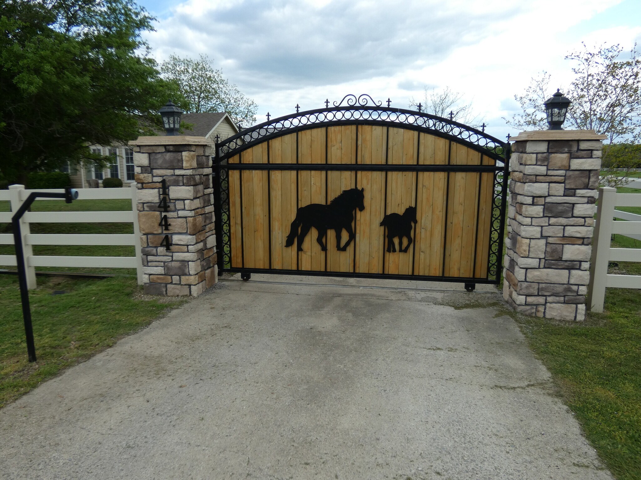 Entrance - 1444 Bledsoe Road