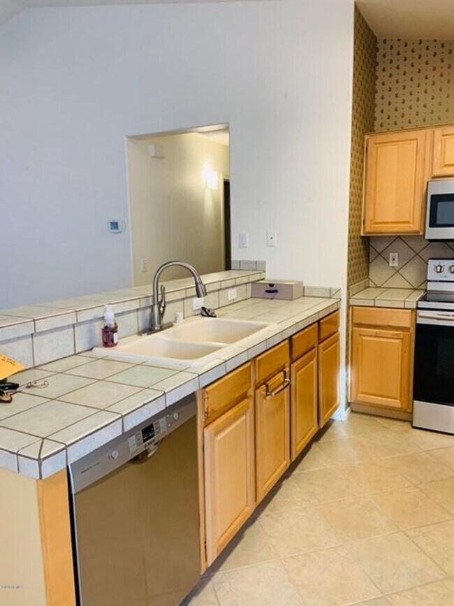 Building Photo - Nice 3 Bed, 2 Bath in Peoria