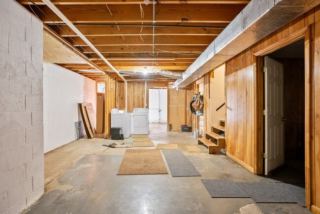 Building Photo - 214 Cumberland Cove Dr