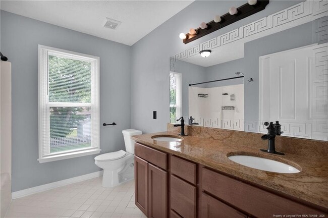 Building Photo - 1183 Helmsley Dr