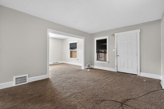 Building Photo - Charming 3BR House in Cleveland