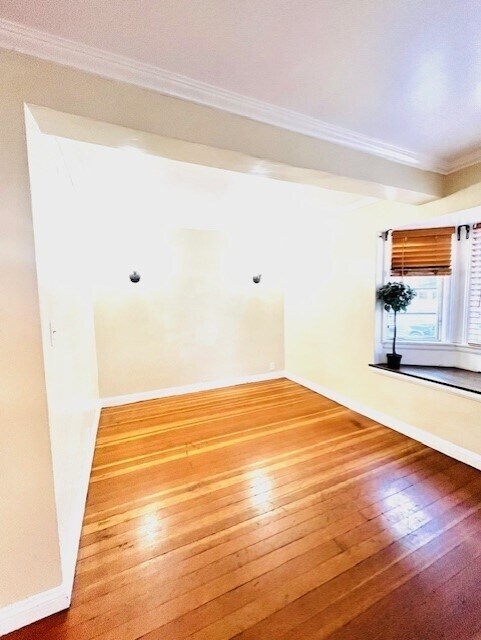 Building Photo - 108 Witmer St