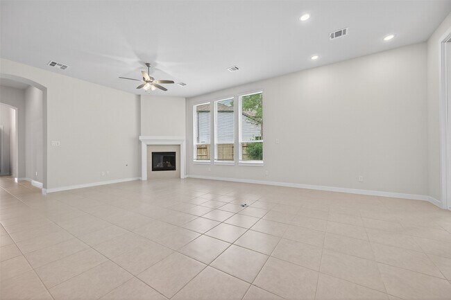 Building Photo - 212 Milas Cv