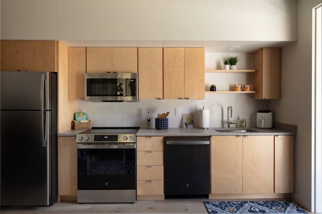 Building Photo - 1244 Quincy St