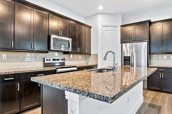 Building Photo - 142 SW 127th Terrace