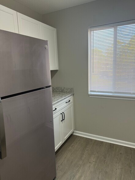 Building Photo - 440 Myrtle Greens Dr