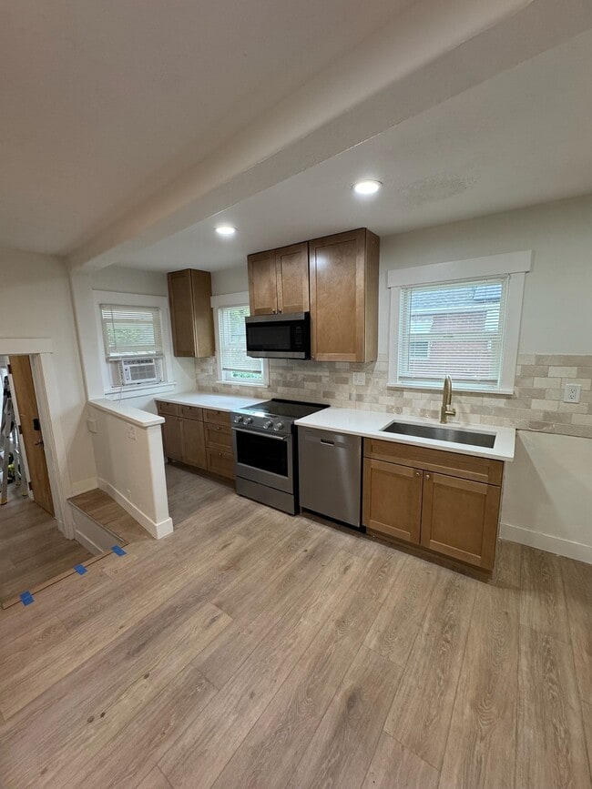 Building Photo - 1216 S 1100 E