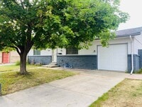 Building Photo - 4567 W 87th Pl