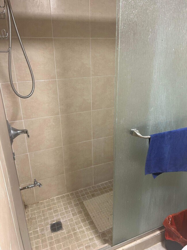 Building Photo - 121 Southern Blvd