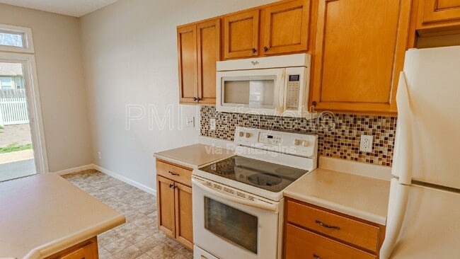 Building Photo - 4110 Ivanhoe St