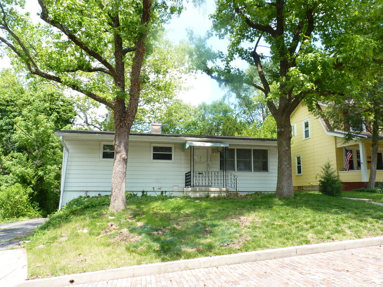 Front Home - 156 Parkview Ave