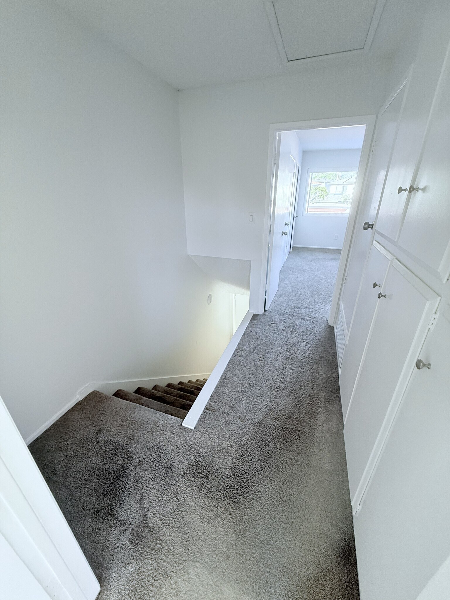 Upstairs hallway - 3737 Portofino Way