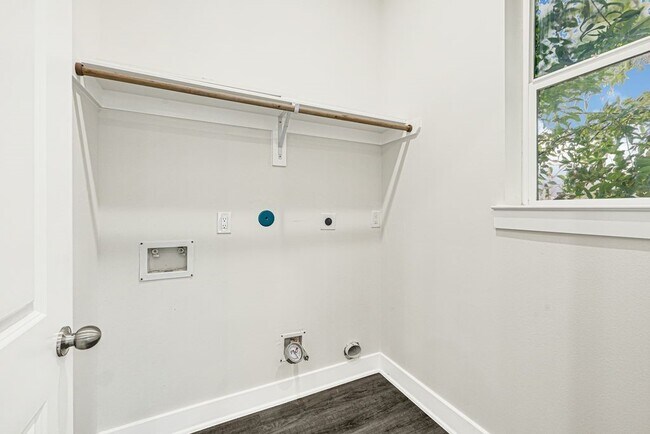 Building Photo - 4013 St Augustine St