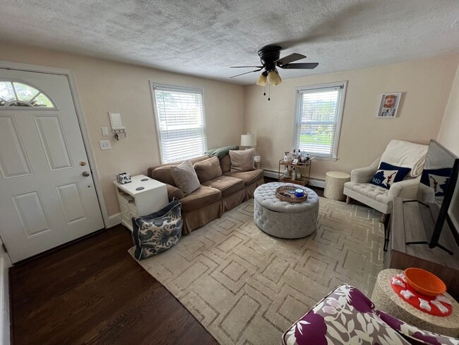 Building Photo - 4 bedroom in Cave Spring