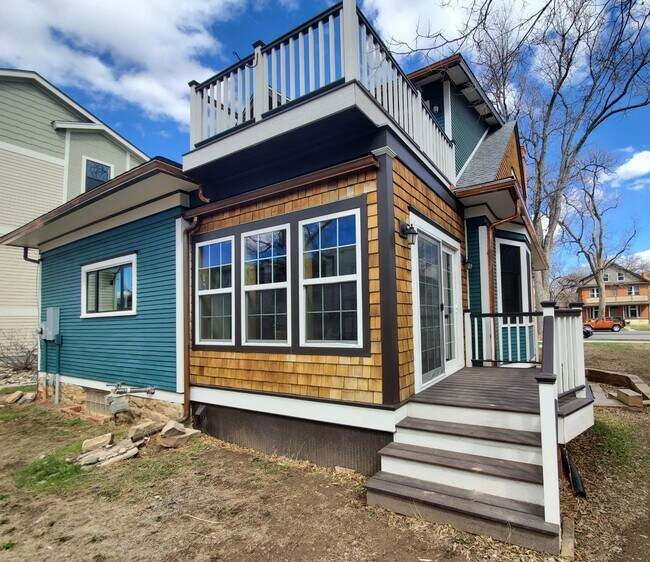Building Photo - 719 Remington St