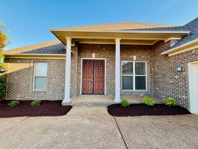 Building Photo - Walnut Trace Subdivision