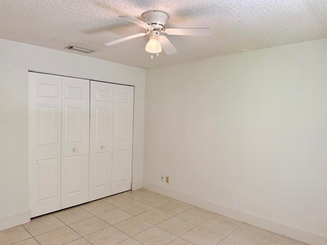 Building Photo - 6308 La Costa Dr