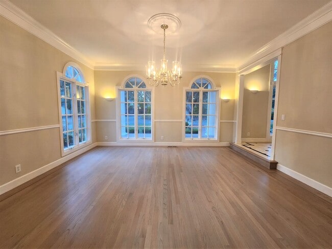Building Photo - Extraordinary Atherton Estate with Cottage...
