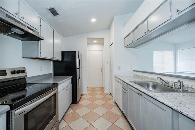 Building Photo - 906 High Country Dr
