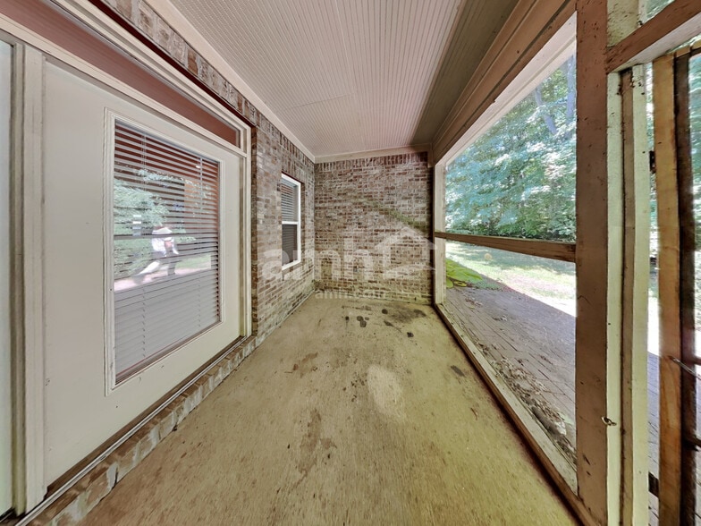 Building Photo - 4613 Clifton Ct