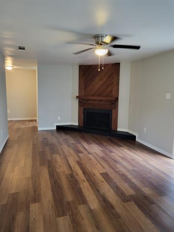 Building Photo - 9696 Walnut St