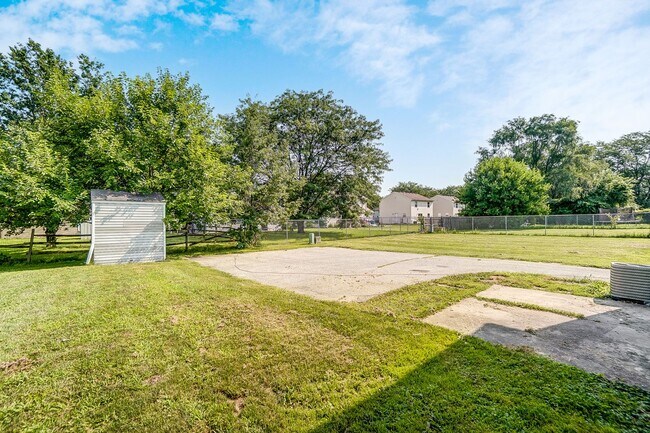 Building Photo - 3612 Willow Run Dr