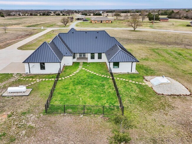 Building Photo - 157 Country Pl Ln