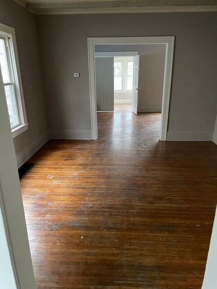 Building Photo - 183 Delamaine Dr