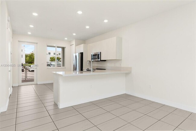 Building Photo - 6416 NW 102nd Ct