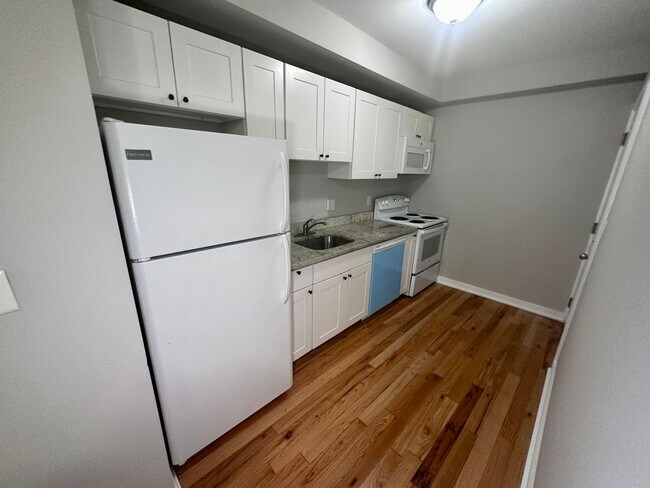 Building Photo - 4444 Cresson St
