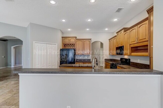 Building Photo - 6132 White Tip Rd