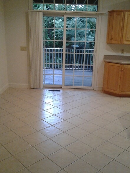 Building Photo - 2767 West Blvd