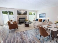 Building Photo - Inviting 2-Bedroom, 2.5 Bathroom Home in Gresham