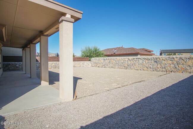 Building Photo - 12945 Hueco Hill Dr
